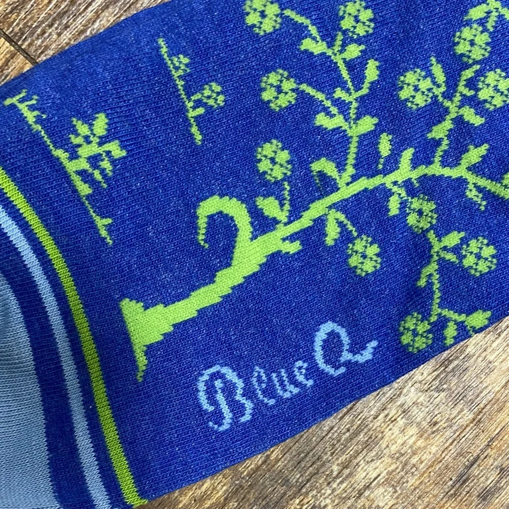 NWT Blue Q size 7-12 men’s crew Microbrewery Adventure‎ Socks - Blue and Green - Picture 9 of 9